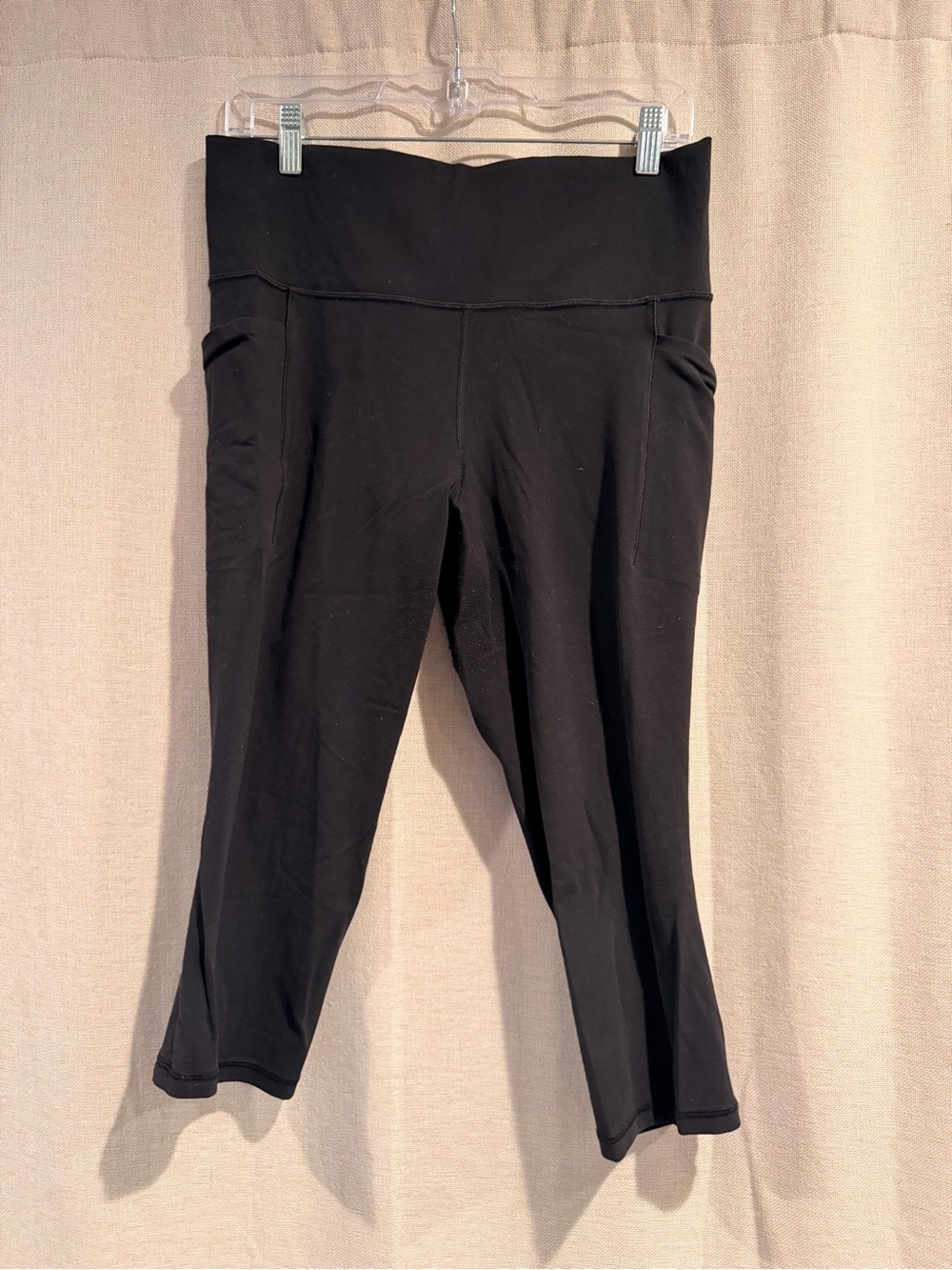 Black Women's Athleta High-Waist Cropped Athletic Pants
